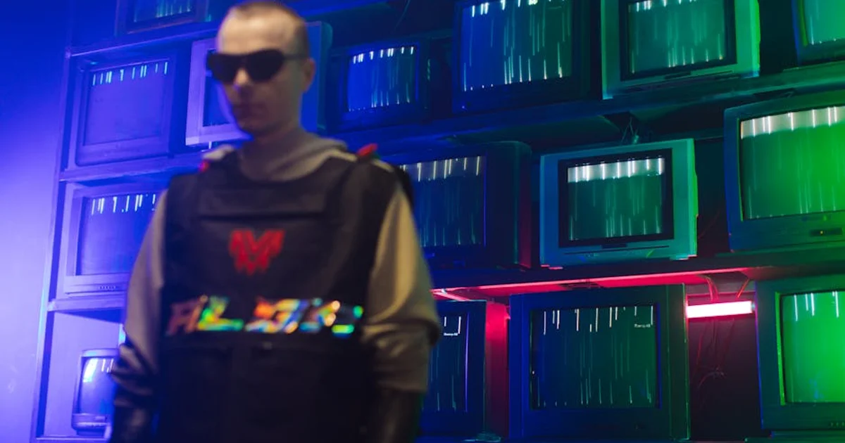 Tomb Raider Icon Says Goodbye, New Voice Rises